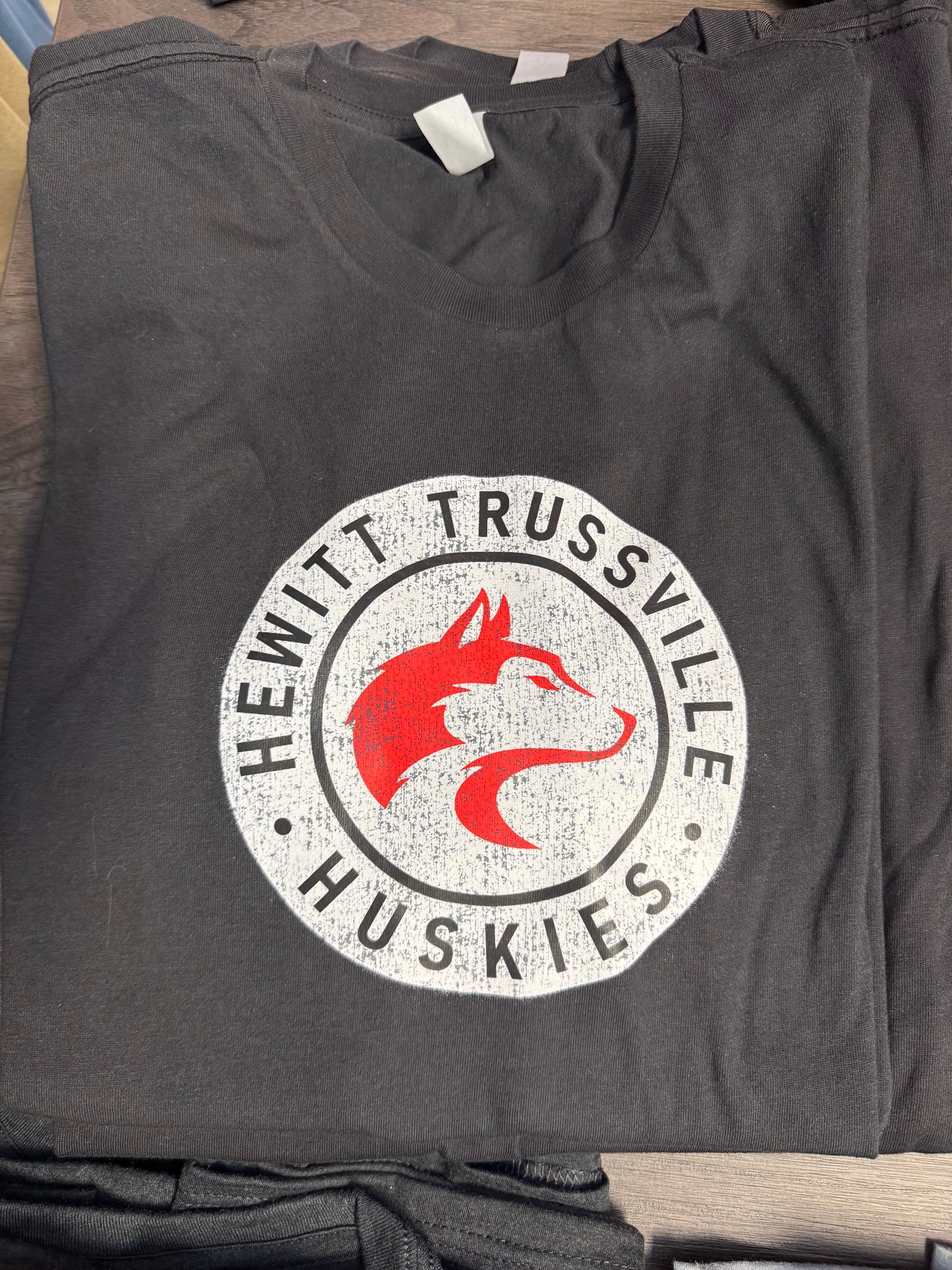 Huskies Vintage Graphic Tee